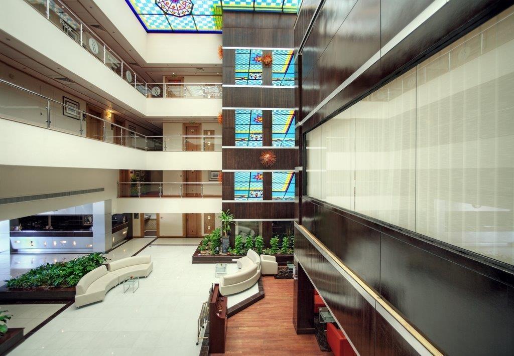 Hotel Ramada By Wyndham Qurum