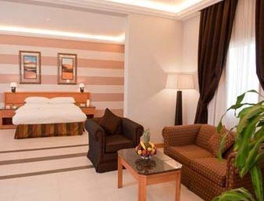 Ramada By Wyndham Qurum