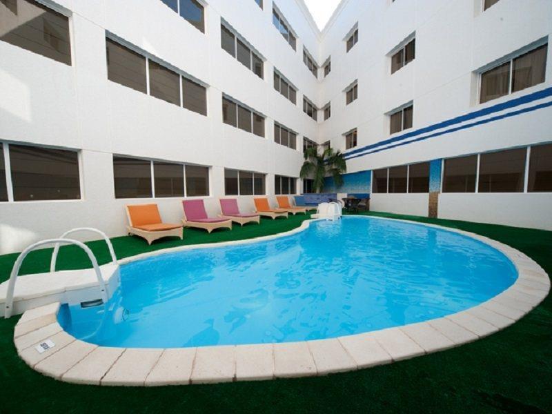 Hotel Ramada By Wyndham Qurum