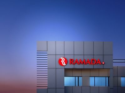 Hotel Ramada By Wyndham Qurum 4*